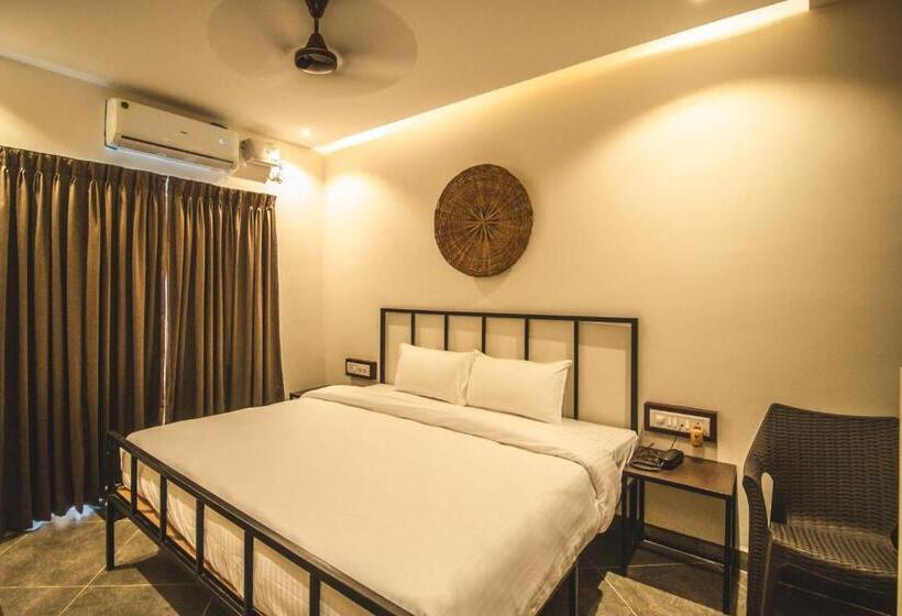 Номер Deluxe с Балконом, Amber Rooms