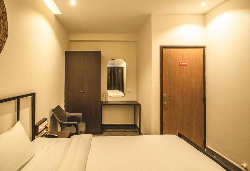 סטודיו דלוקס, Amber Rooms