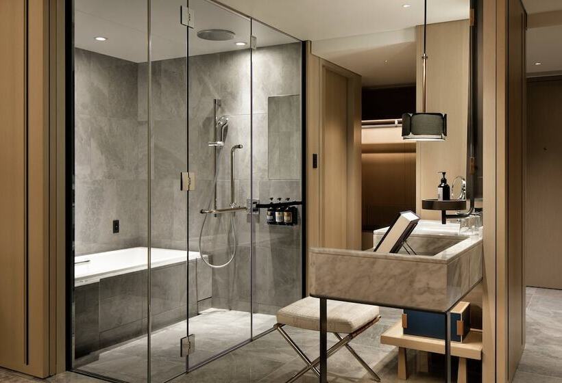 ダブルベッドスタンダードルーム, Mesm Tokyo, Autograph Collection