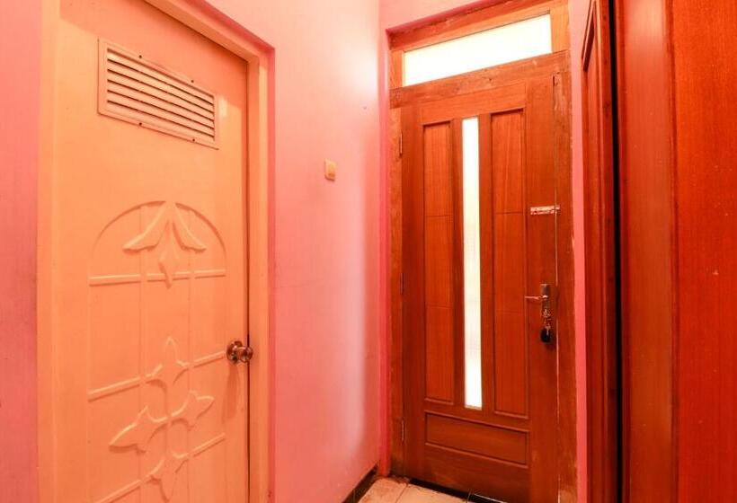 Standard Szoba, The Joglo Family