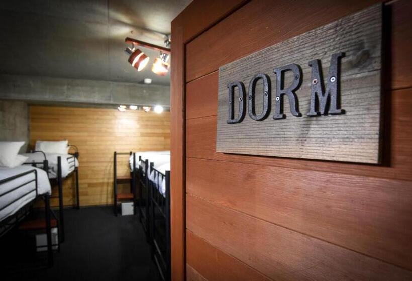 Geteiltes Mehrbettzimmer, The Joint