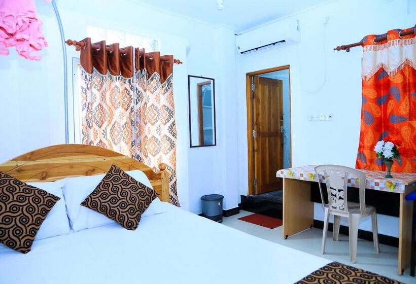 Standard Kolmen Hengen Huone, Sunraay Beach Inn