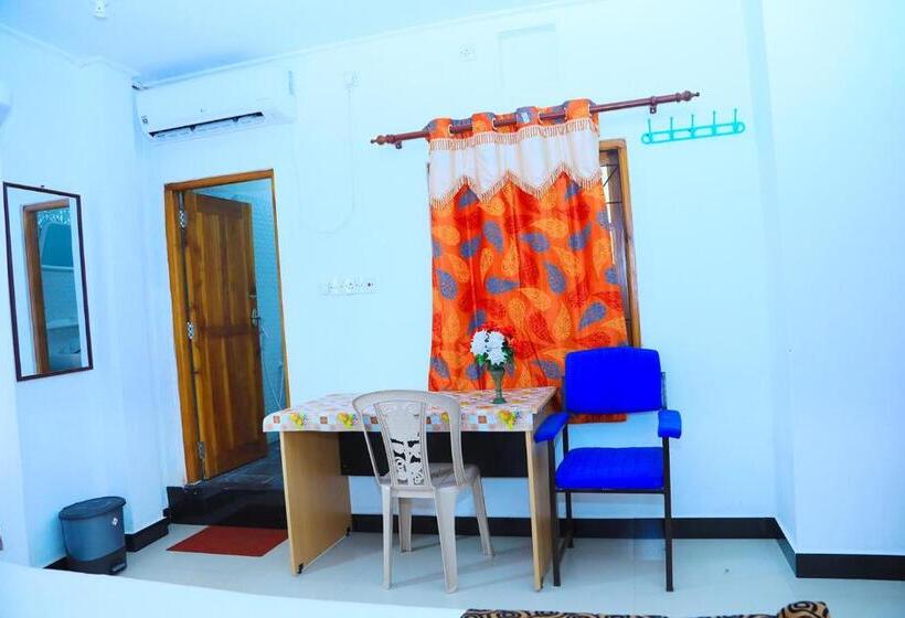 Standard Kolmen Hengen Huone, Sunraay Beach Inn