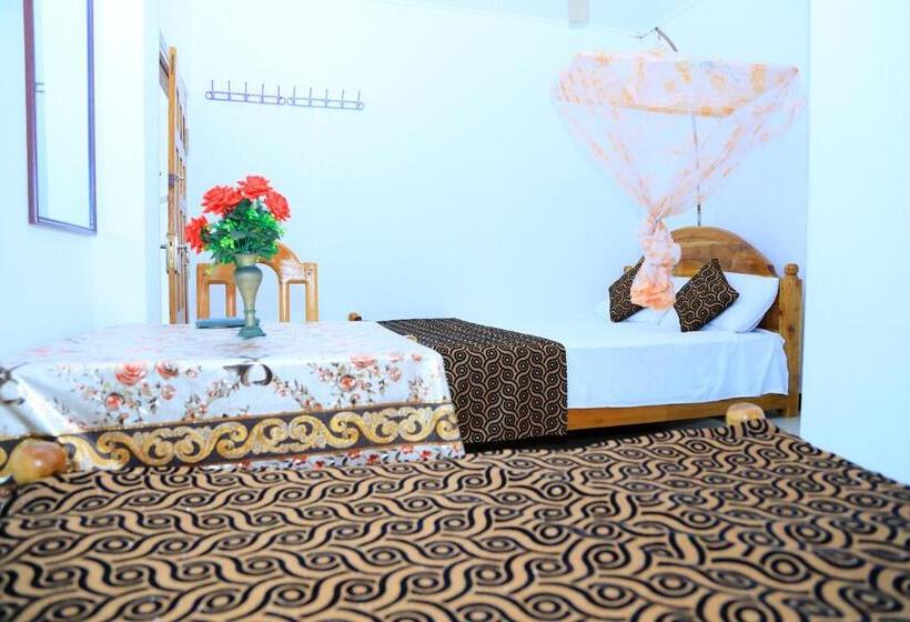 Perhehuone, Sunraay Beach Inn