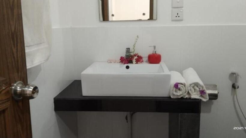 Номер Стандарт Трехместный, Aqua House Hotel Yala