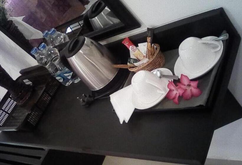 标准三人间, Aqua House Hotel Yala