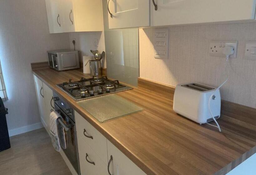 Дом 2 Спальни, Badgers Retreat Holiday Park