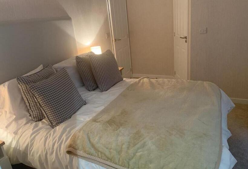 Дом 2 Спальни, Badgers Retreat Holiday Park