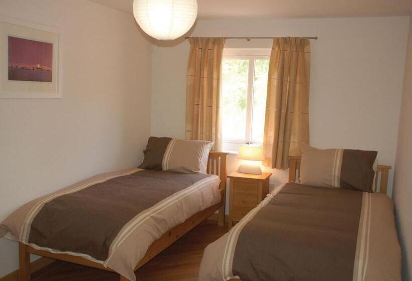 آپارتمان 3 خوابه, Redrock Apartments