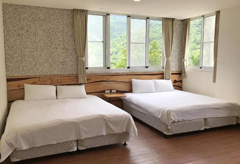 اتاق استاندارد چهار تخته, Chihpen Lucky Hot Spring B&b