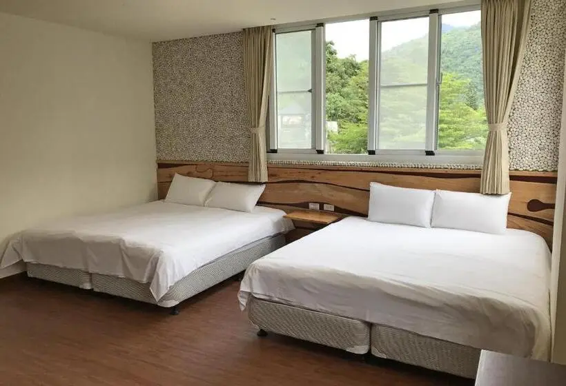 اتاق استاندارد چهار تخته, Chihpen Lucky Hot Spring B&b