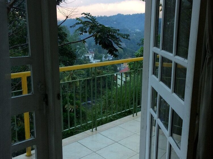 Llit en Habitació Compartida, Funk Bunk   Mount View Lodge