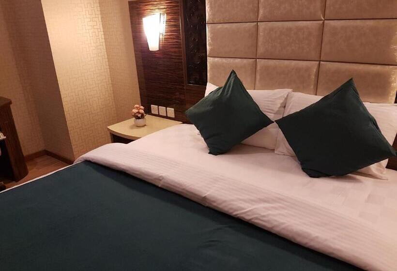 اتاق استاندارد, White Moon Al Sadd