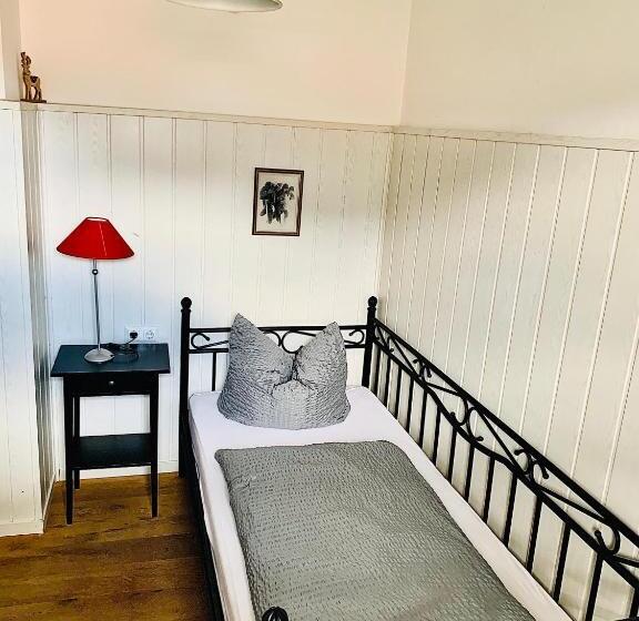 اتاق استاندارد یک نفره, Gästehaus Hohe Tannen