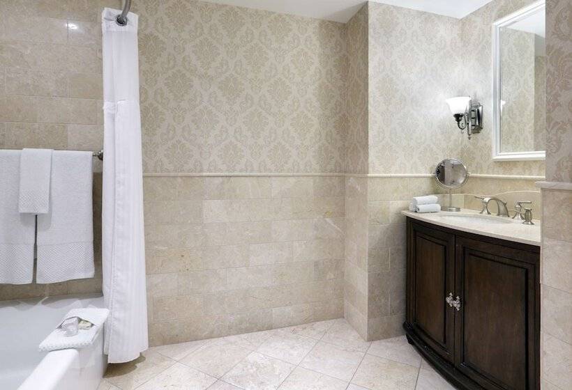 带2个双人床的标准工作室, Madison Beach