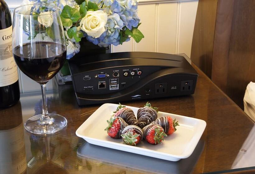 带2个双人床的标准工作室, Madison Beach