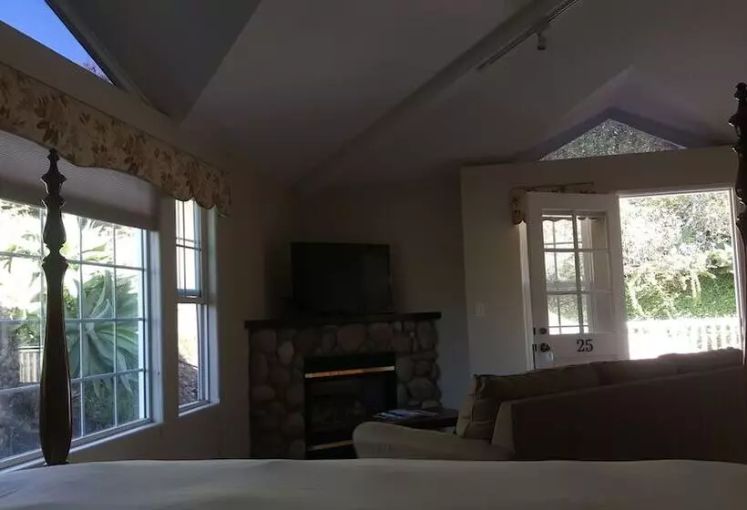 اتاق استاندارد با تخت دوبل, Malibu Country Inn