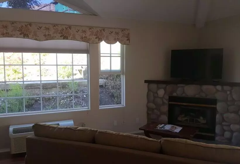 اتاق استاندارد با تخت دوبل, Malibu Country Inn