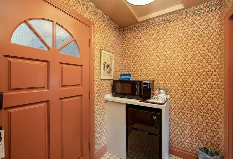 اتاق لوکس, Mill Rose Inn