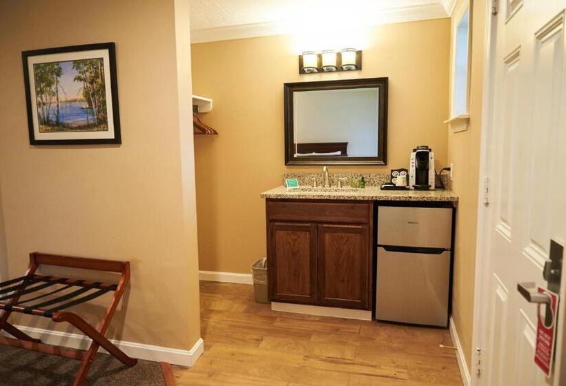 스탠다드 룸 더블 침대 2개, The Margate Resort