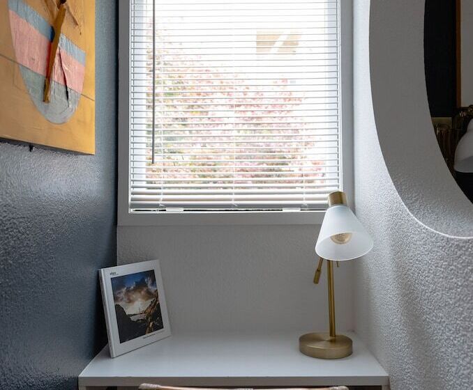 스탠다드 룸, The Metro