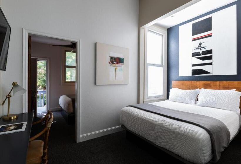 프리미엄 룸, The Metro