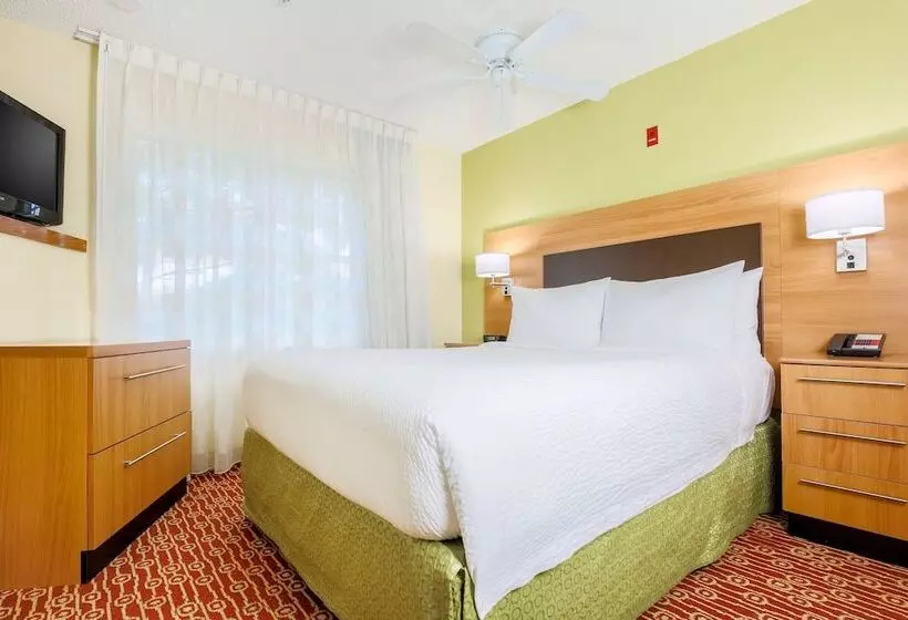 スイート, Sonesta Simply Suites Houston Brookhollow