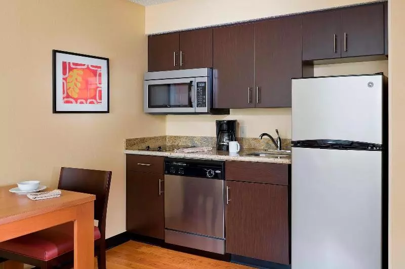 キングサイドベッドのスタンダードワンルーム, Sonesta Simply Suites Houston Brookhollow