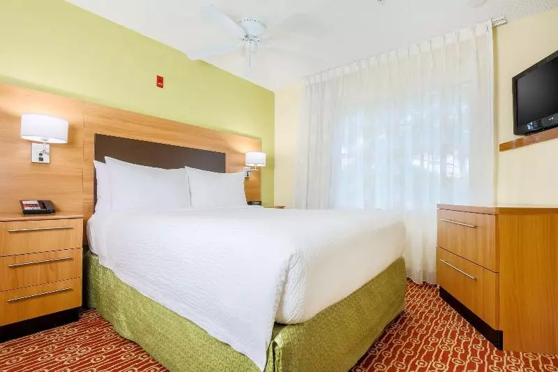 キングサイドベッドのスタンダードワンルーム, Sonesta Simply Suites Houston Brookhollow