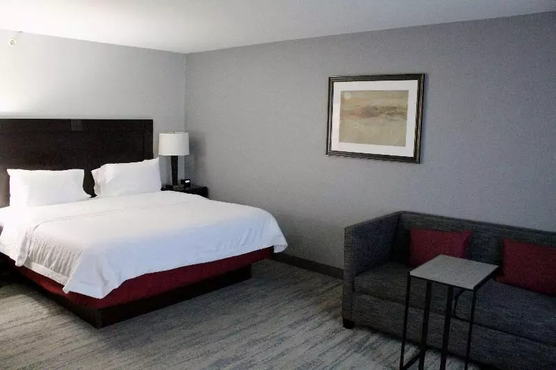 キングサイズベッドのスタンダードルーム, Westfields Marriott Washington Dulles