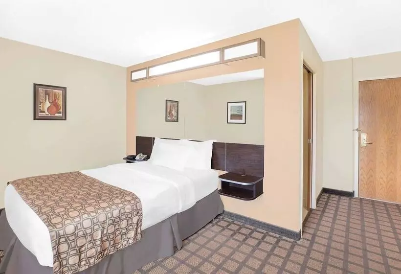 身障者適用スタンダードルーム, Microtel Inn & Suites By Wyndham Franklin