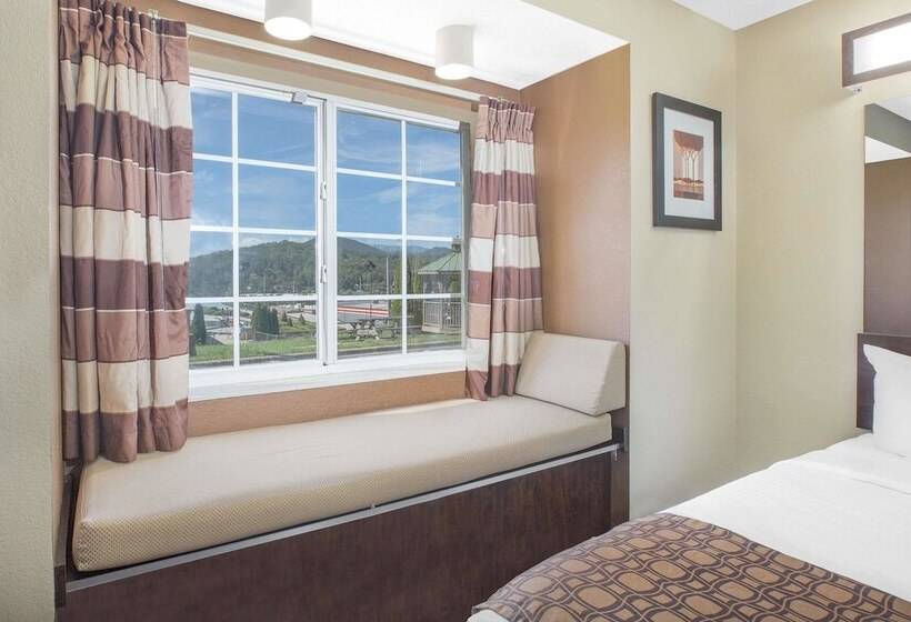 身障者適用スタンダードルーム, Microtel Inn & Suites By Wyndham Franklin