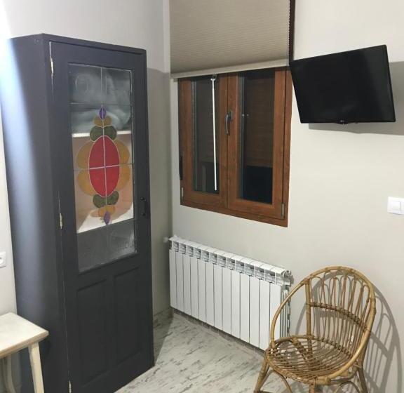 Номер Стандарт, As Miguiñas Do Cebreiro