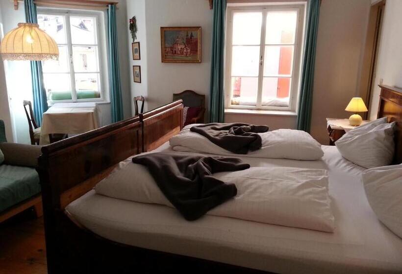 Quarto Triplo Clássico, Gasthof Simony Hallstatt B&b