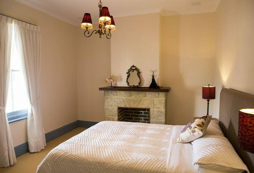 خانه 3 خوابه, Spencer Cottage