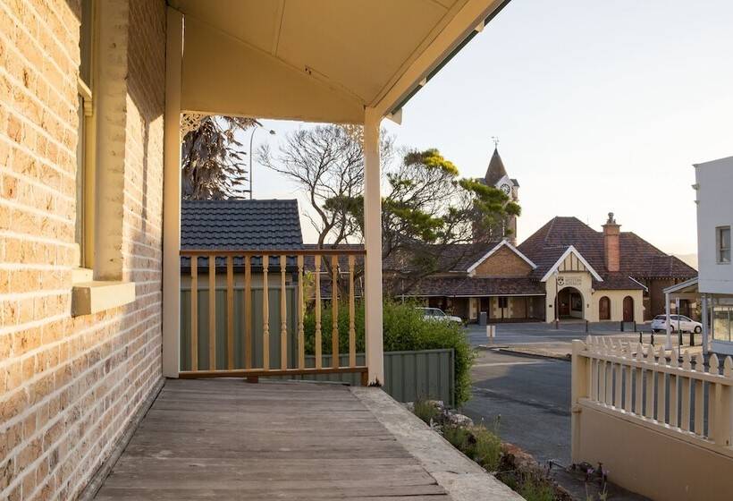 خانه 3 خوابه, Spencer Cottage