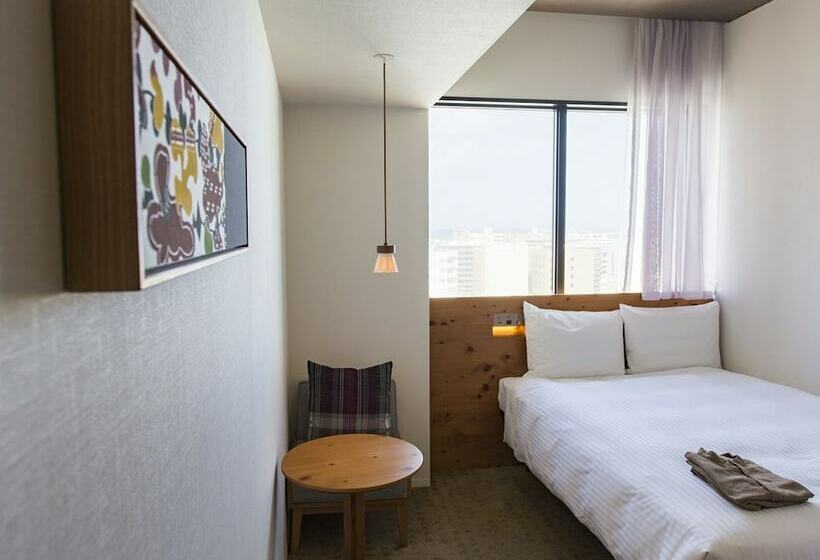 Номер Стандарт, Strata Naha