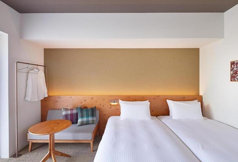 Номер Стандарт, Strata Naha