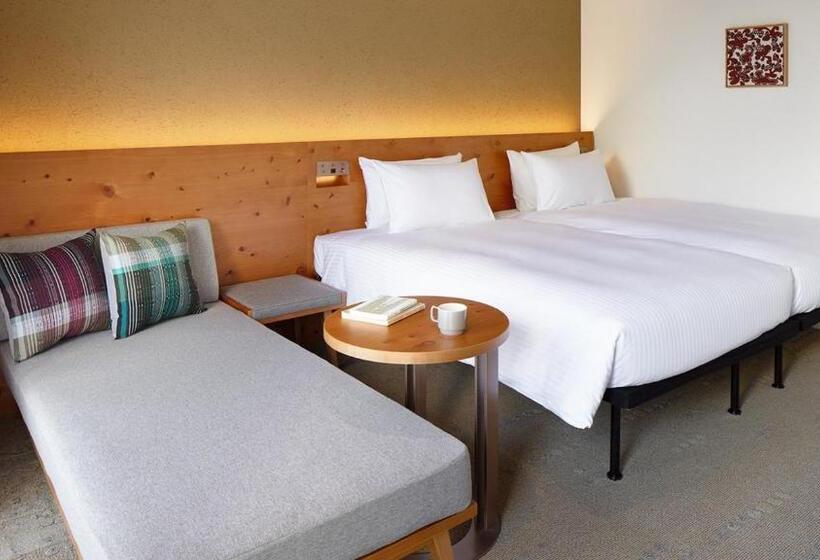 غرفة قياسية, Strata Naha