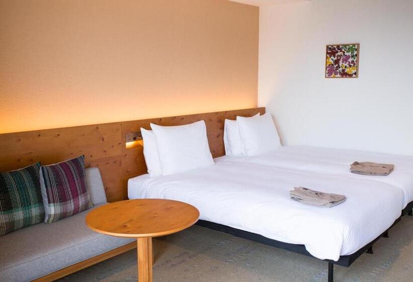 Номер Стандарт Верхний Этаж, Strata Naha