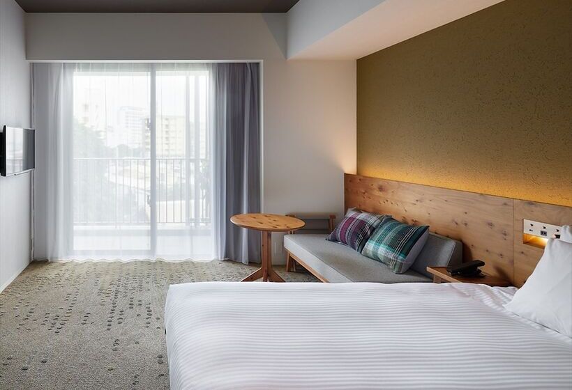 Номер Стандарт, Strata Naha