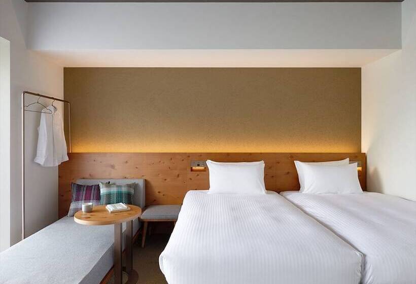 Номер Стандарт Верхний Этаж, Strata Naha