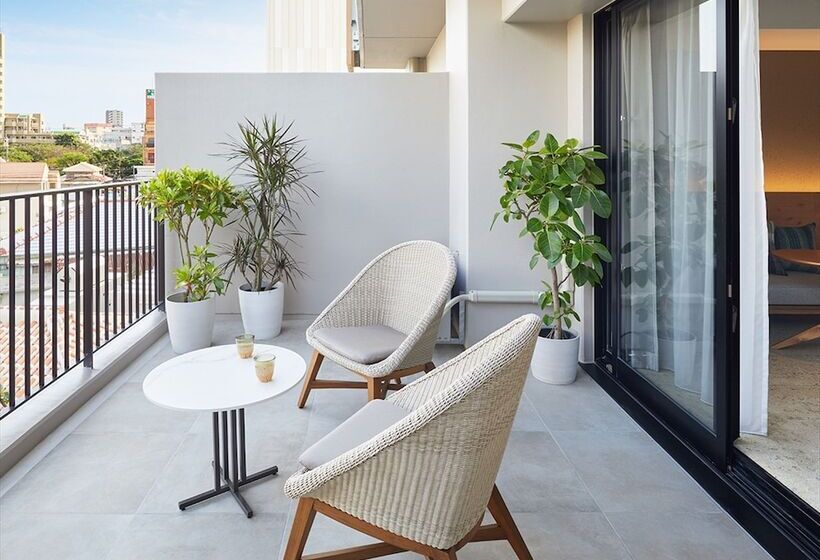 Номер Стандарт, Strata Naha