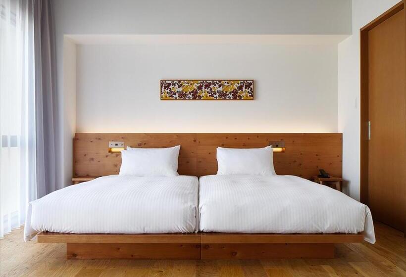 Номер Стандарт, Strata Naha