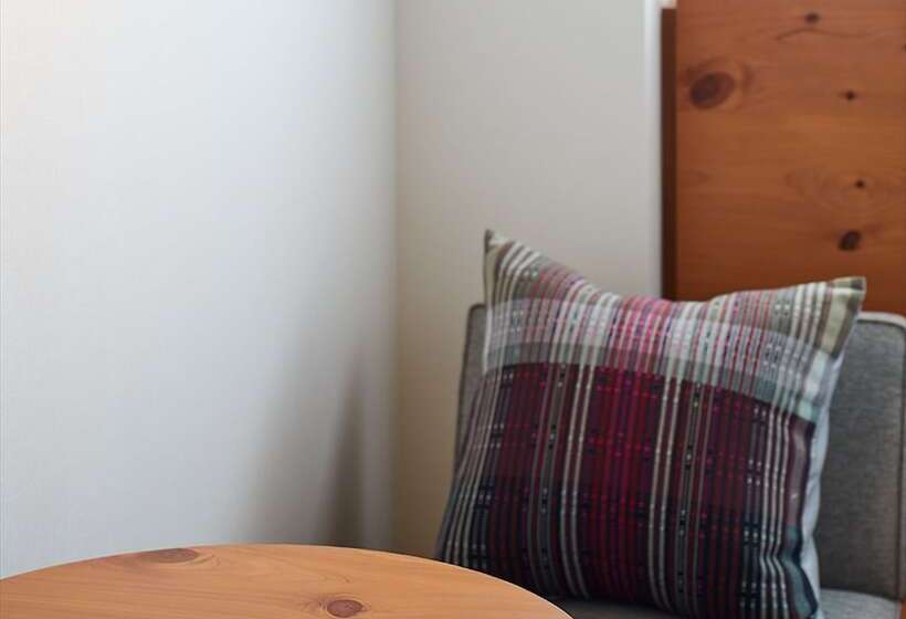 Номер Стандарт Верхний Этаж, Strata Naha