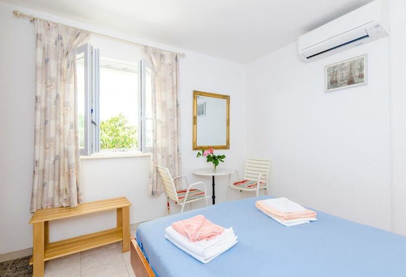 高级园景房, Villa Bind