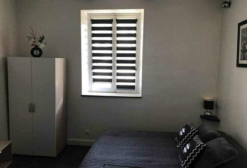 스탠다드 룸, Chez Tifille