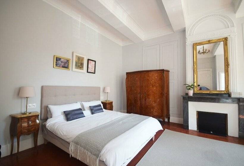 חדר דלוקס, Maison De L'aguze