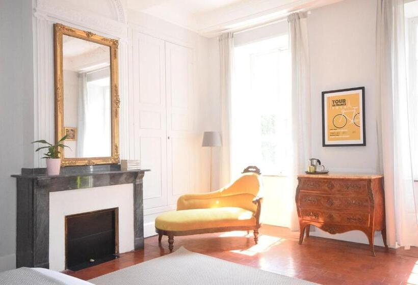 חדר דחוקס עם מיטת קינג, Maison De L'aguze