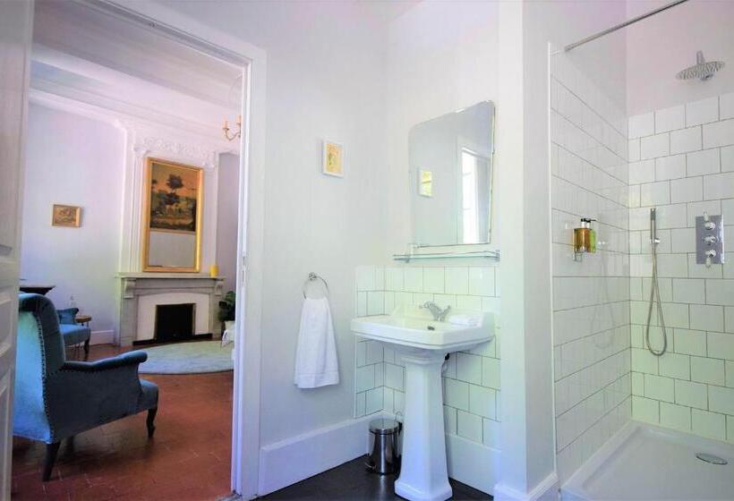 חדר דחוקס עם מיטת קינג, Maison De L'aguze